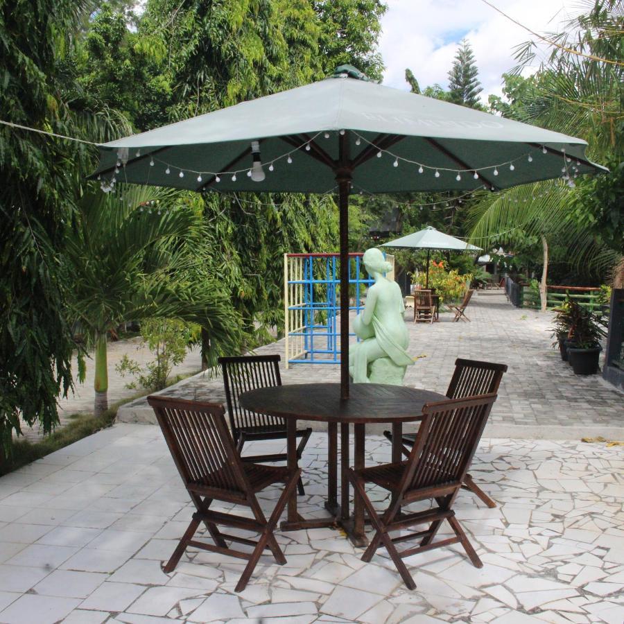 Pondok Wisata Dan Restoran Elim Waingapu Exteriér fotografie