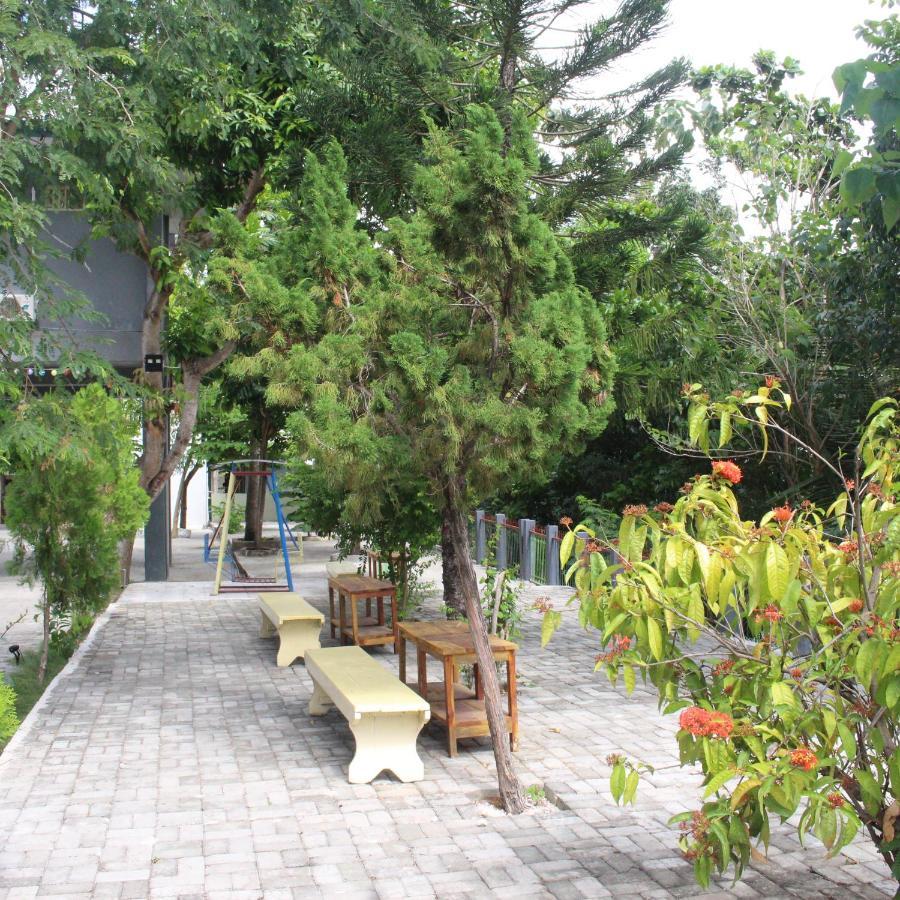 Pondok Wisata Dan Restoran Elim Waingapu Exteriér fotografie